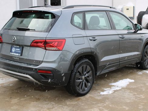 Certified 2022 Volkswagen Taos S image 6