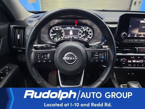 Used 2025 Nissan Pathfinder SV AWD/4WD image 16