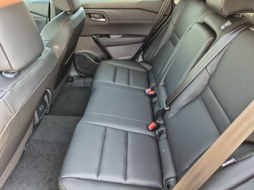 New 2026 Nissan Rogue Dark Armor FWD image 17