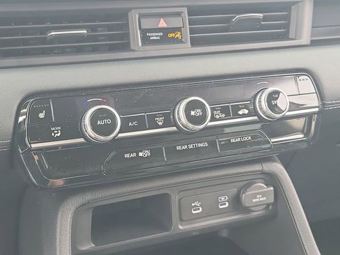 New 2026 Honda Pilot Touring image 24