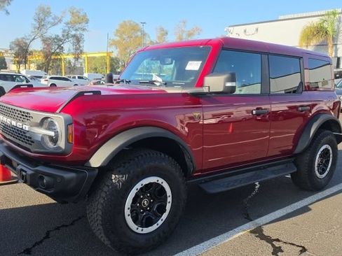 Used 2025 Ford Bronco Badlands AWD/4WD image 1