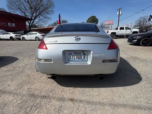 Used 2006 Nissan 350Z Enthusiast w/ (K96) Aerodynamics Pkg image 5