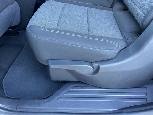 Used 2025 GMC Acadia Elevation image 14