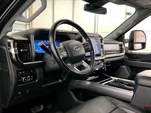 Used 2023 Ford F350 Lariat w/ Lariat Ultimate Package image 12