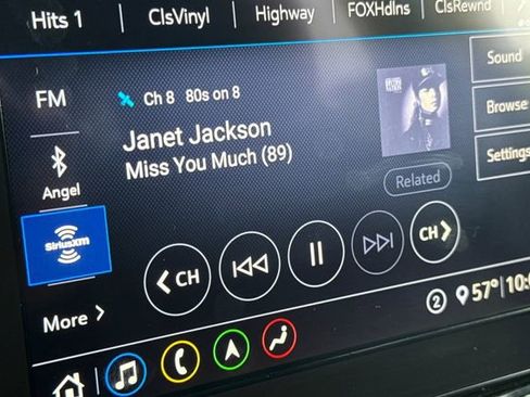 Used 2020 Chevrolet Traverse RS image 27