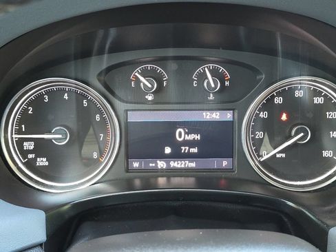 Used 2020 Buick Enclave Essence FWD image 24