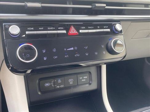 New 2025 Hyundai Tucson Limited image 12