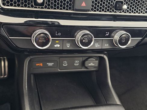 Used 2025 Honda Civic Sport image 19