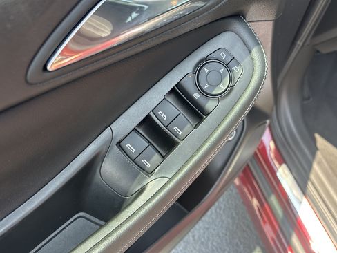 Used 2024 Buick Encore GX Sport Touring AWD/4WD image 15