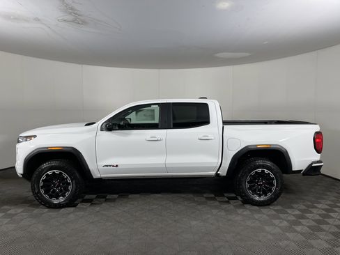 New 2026 GMC Canyon AT4 image 3