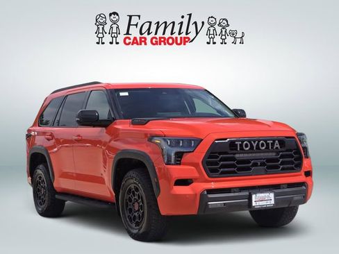 Used 2023 Toyota Sequoia SR5 AWD/4WD image 2