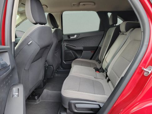 Certified 2020 Ford Escape SE image 23