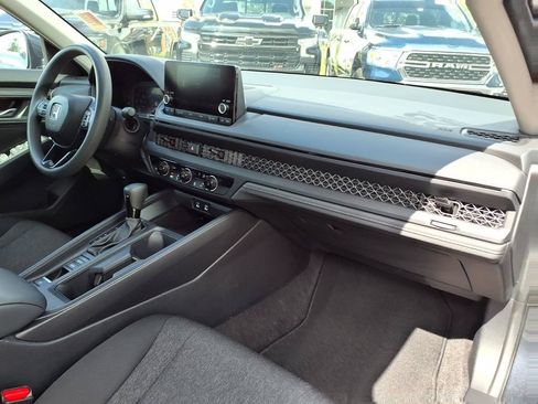 Used 2025 Honda Accord LX image 10