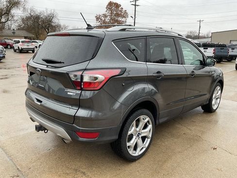 Used 2018 Ford Escape Titanium image 3