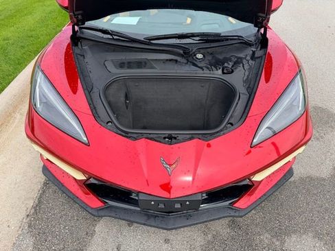 Used 2025 Chevrolet Corvette Stingray Preferred Cpe w/ Z51 Performance Package RWD image 11