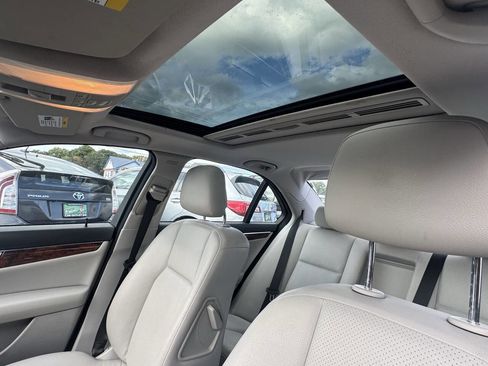 Used 2010 Mercedes-Benz C 300 4MATIC Sedan image 22