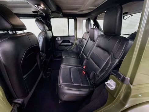 Used 2021 Jeep Wrangler Unlimited Sahara w/ Uconnect 4C Nav & Sound Group AWD/4WD image 25