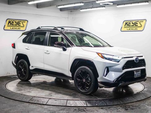 Used 2024 Toyota RAV4 XSE image 5