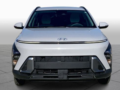Certified 2025 Hyundai Kona SEL image 4