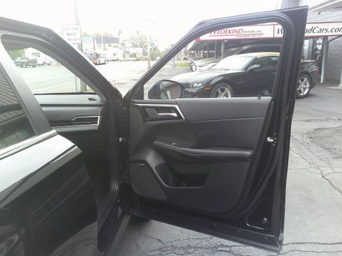 Used 2025 Mitsubishi Outlander SE AWD/4WD image 37
