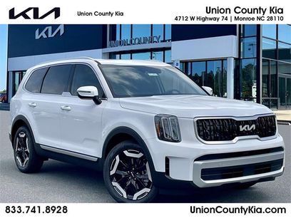 New 2025 Kia Telluride EX w/ EX Captain's Chair Package