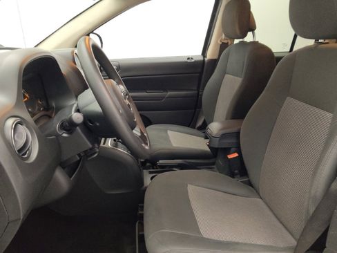 Used 2014 Jeep Compass Sport w/ Power Value Group FWD image 17