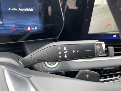 Used 2026 Chevrolet Equinox LT w/ Midnight Edition image 15