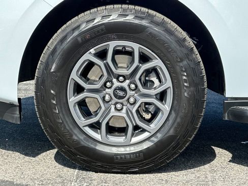 Certified 2025 Ford Expedition Active image 27