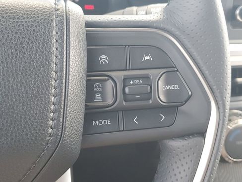 Certified 2025 Toyota 4Runner SR5 image 33