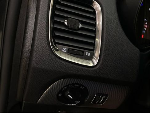 Used 2018 Dodge Durango GT AWD/4WD image 22