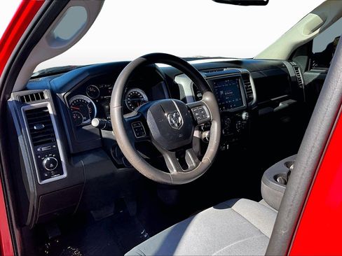 Used 2021 RAM 1500 Tradesman w/ Tradesman SXT Package image 12