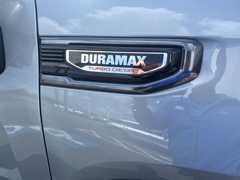 Used 2024 GMC Sierra 1500 AT4 w/ Technology Package image 5