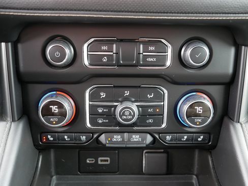 Used 2022 Chevrolet Tahoe Premier image 23