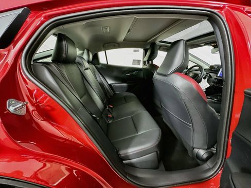 New 2026 Toyota Prius Plug-In Hybrid FWD image 27