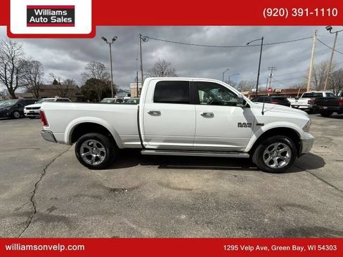 Used 2015 RAM 1500 Laramie w/ Convenience Group AWD/4WD image 2