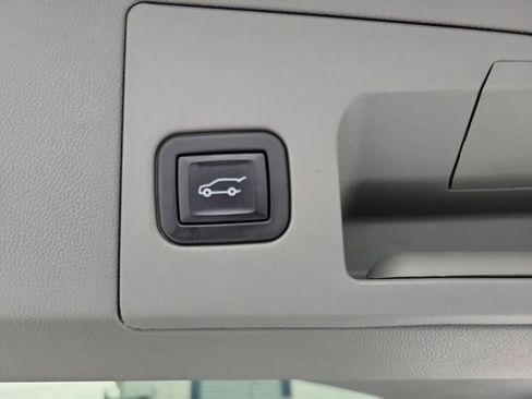 Certified 2023 Cadillac XT5 Premium Luxury FWD image 7