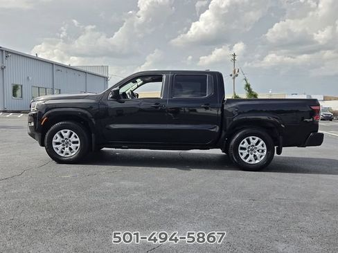 Used 2023 Nissan Frontier SV w/ SV Convenience Package RWD image 2