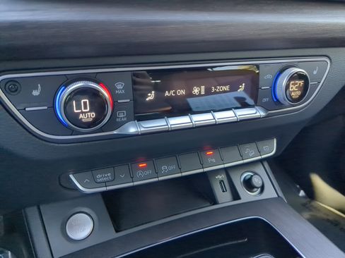 Certified 2022 Audi Q5 2.0T Premium image 26