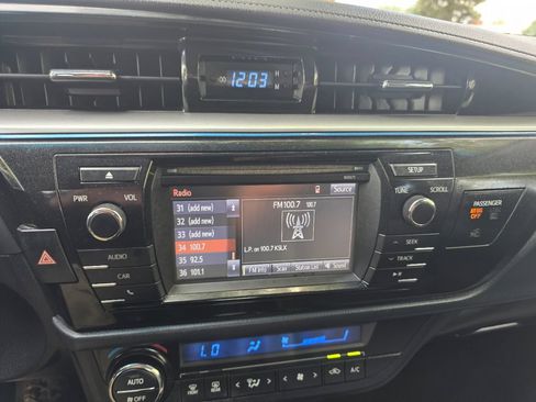 Used 2016 Toyota Corolla S FWD image 31