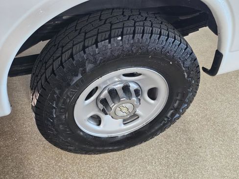 Used 2016 Chevrolet Express 3500 LT w/ LT Preferred Equipment Group image 35