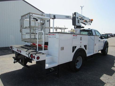 Used 2021 Ford F550 4x4 Regular Cab Super Duty image 2