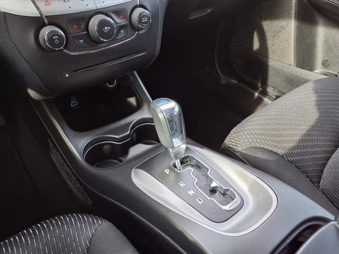 Used 2020 Dodge Journey SE w/ SE Popular Equipment Group image 25