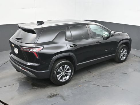 Used 2025 Chevrolet Equinox LT FWD image 29