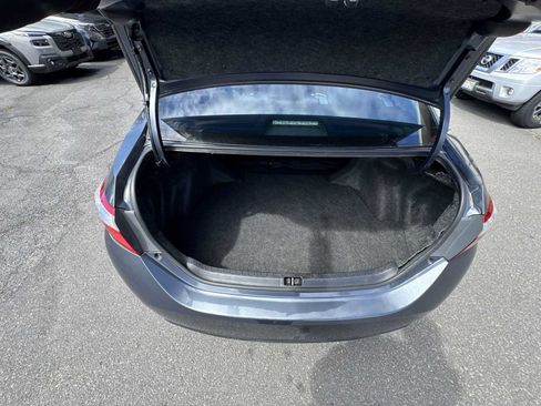 Used 2015 Toyota Corolla LE FWD image 22