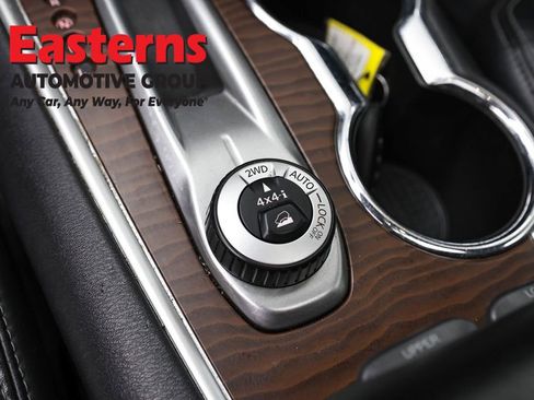 Used 2020 Nissan Pathfinder Platinum w/ Cargo Package AWD/4WD image 23