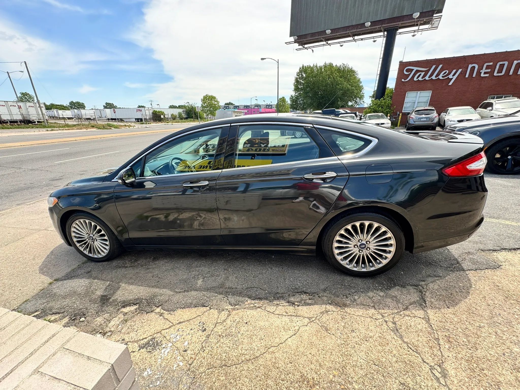 Used 2014 Ford Fusion Titanium FWD image 6