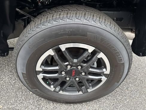 Certified 2025 Toyota Tacoma TRD Sport image 28