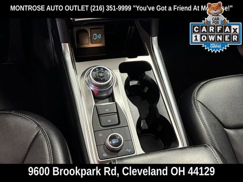 Used 2020 Ford Explorer XLT w/ Equipment Group 202A AWD/4WD image 25