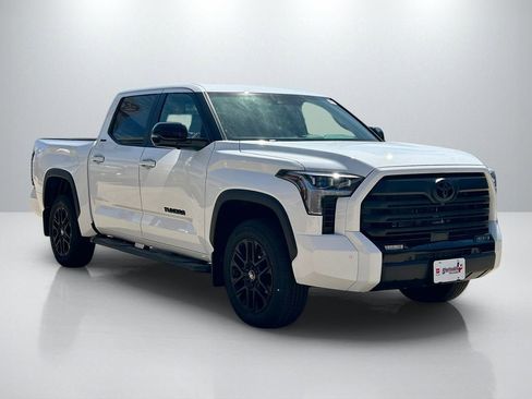 New 2026 Toyota Tundra Limited AWD/4WD image 3