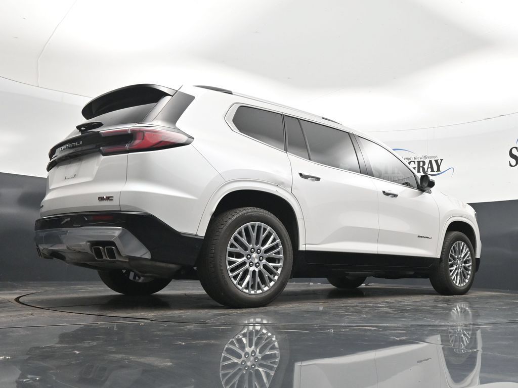 Used 2025 GMC Acadia Denali w/ LPO, Floor Liner Package FWD image 32